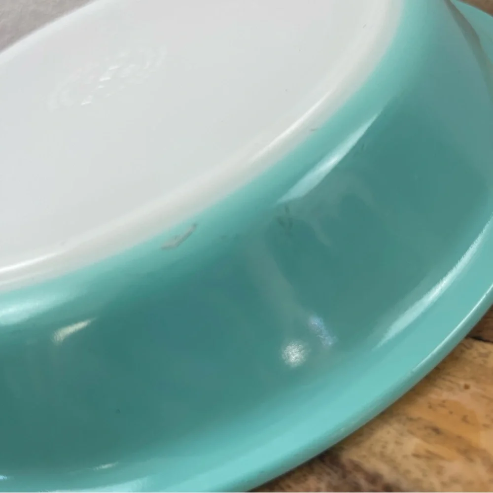 Vintage l 50s Pyrex Ovenware Milk Glass Round Rockabilly Pie Quiche Baking Dish